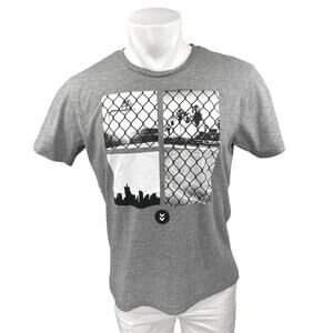 Hummel Men's Gray Crewneck Short Sleeve Casual Graphic Tee T shirt Top Size M